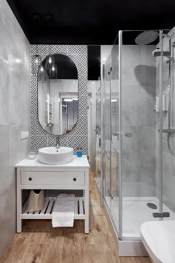 Dluga 18 Apartament Premium Z Antresola بوزنان بولندا